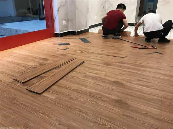 Free Sample OEM Vinyl 3D Embossed Spc Composite Click Flooring 